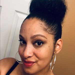 Meet your Posher, Erica